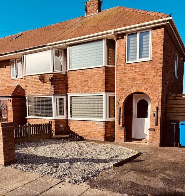 Ggs Holiday Let Poulton-le-Fylde Esterno foto
