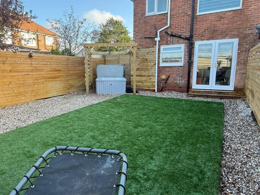Ggs Holiday Let Poulton-le-Fylde Esterno foto